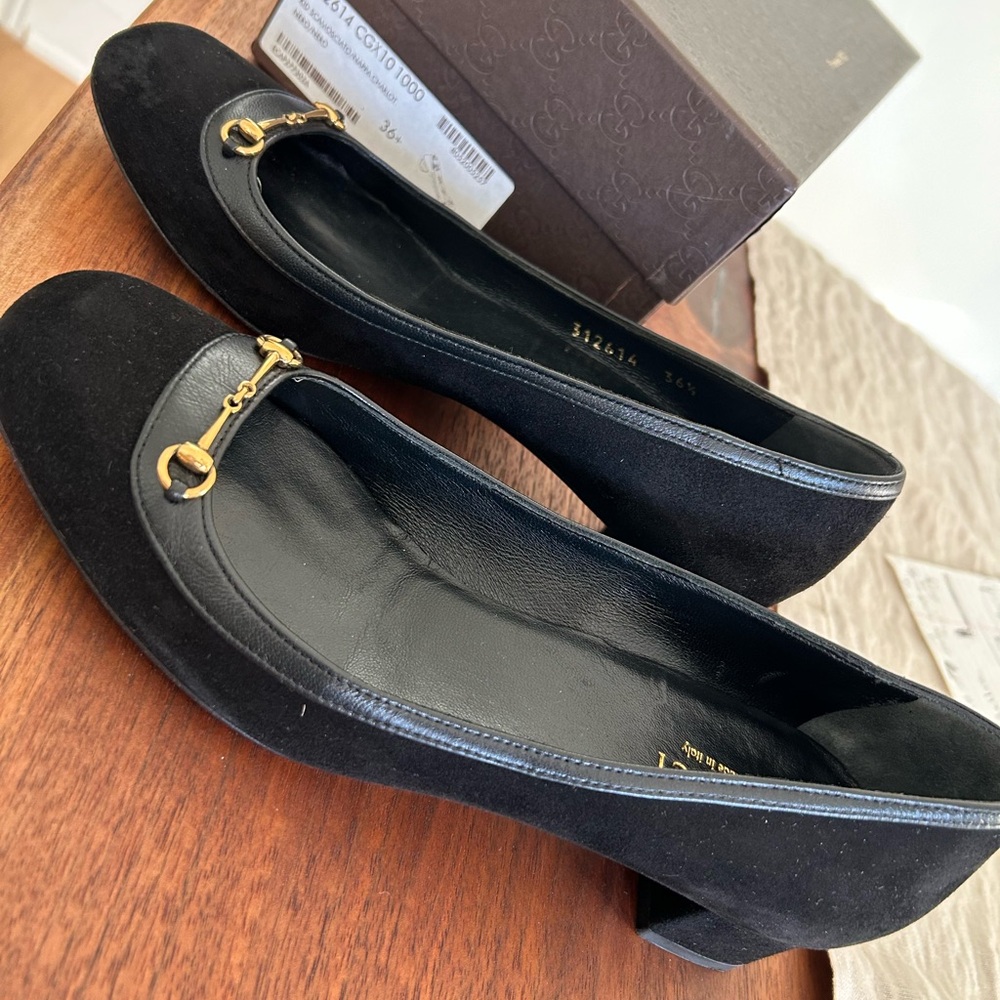 GUCCI SUEDE SHOES-Charlot 💕